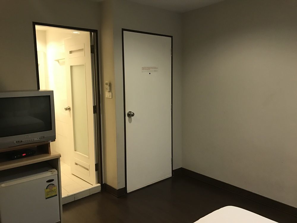 Urban House Hotell Bangkok Eksteriør bilde