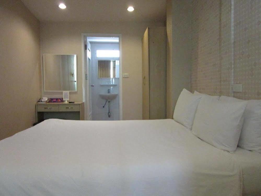 Urban House Hotell Bangkok Eksteriør bilde